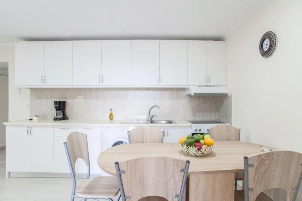 Newly Reconstructed Flat 107Sqm! Chrissi Akti Chania Exterior foto