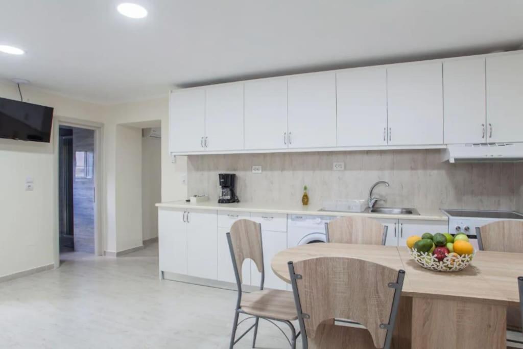 Newly Reconstructed Flat 107Sqm! Chrissi Akti Chania Exterior foto