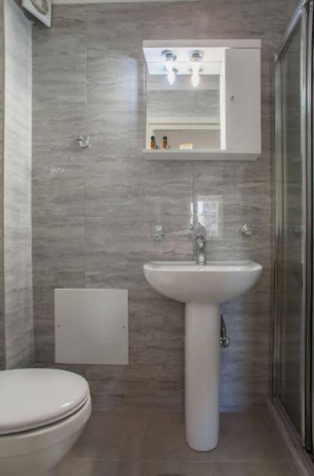 Newly Reconstructed Flat 107Sqm! Chrissi Akti Chania Exterior foto