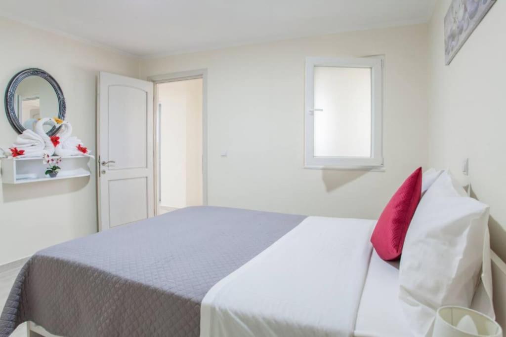 Newly Reconstructed Flat 107Sqm! Chrissi Akti Chania Exterior foto